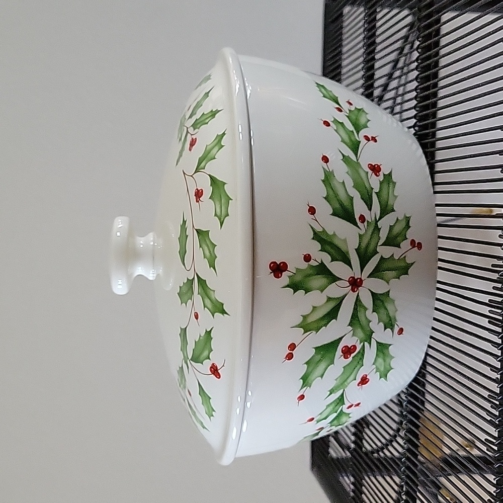 Lenox Holiday Small Covered Bowl